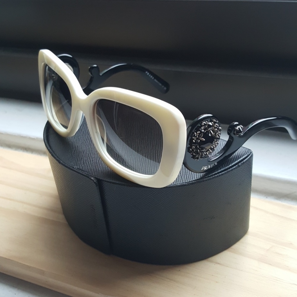 PRADA ORNATE BAROQUE WHITE BLACK SWAROVSKI